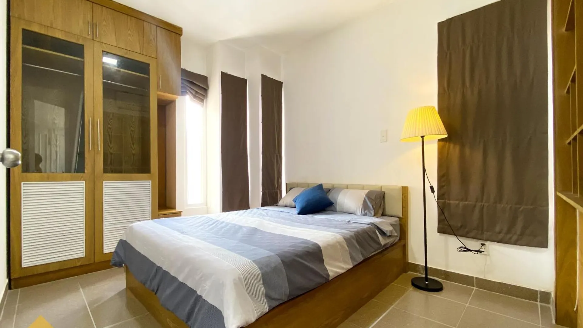 Lynhapartment District 1 Near Bui Vien Ho Chi Minh City 0*,  Vietnam